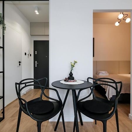 City Mood Apartamenty Lodz Fabryczna 450M Wszystko Nowe Exterior photo