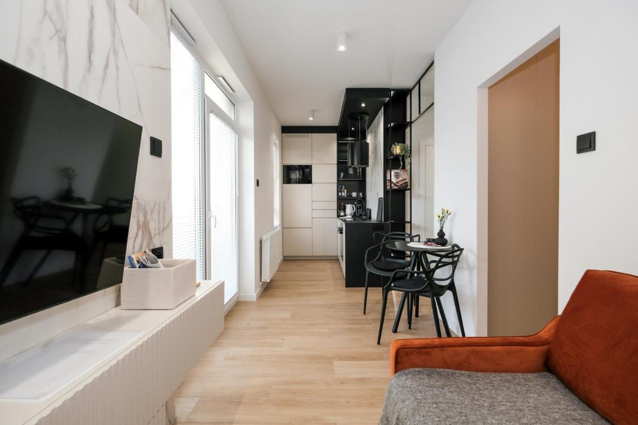 City Mood Apartamenty Lodz Fabryczna 450M Wszystko Nowe Exterior photo