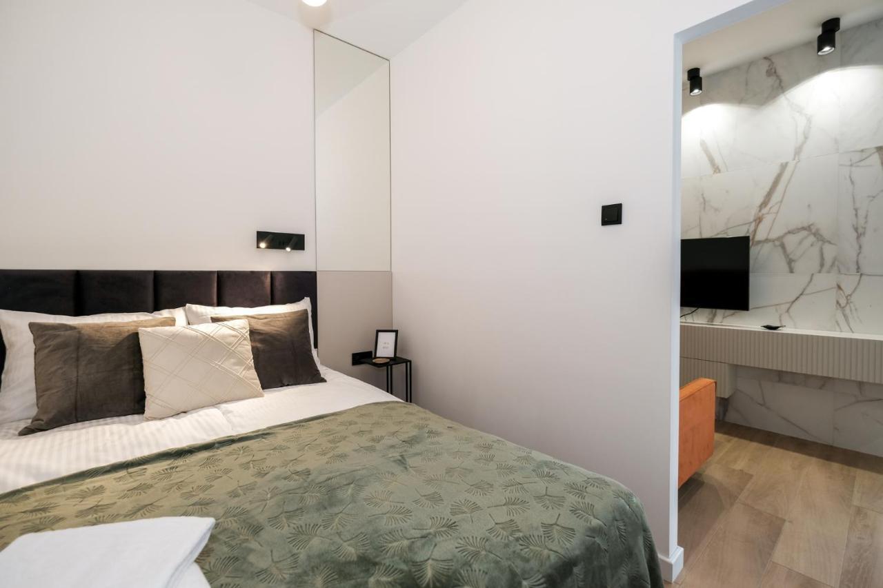 City Mood Apartamenty Lodz Fabryczna 450M Wszystko Nowe Exterior photo